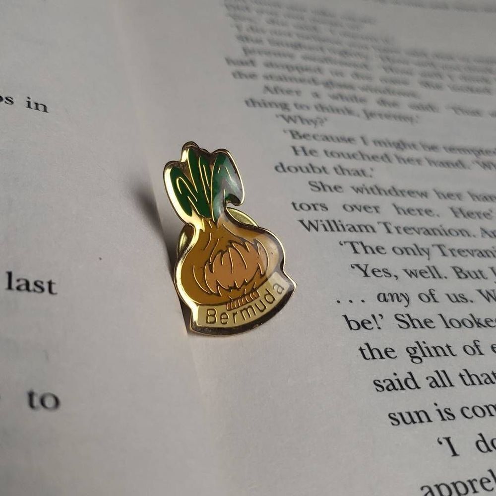 Bermuda Carribean Onion Pin